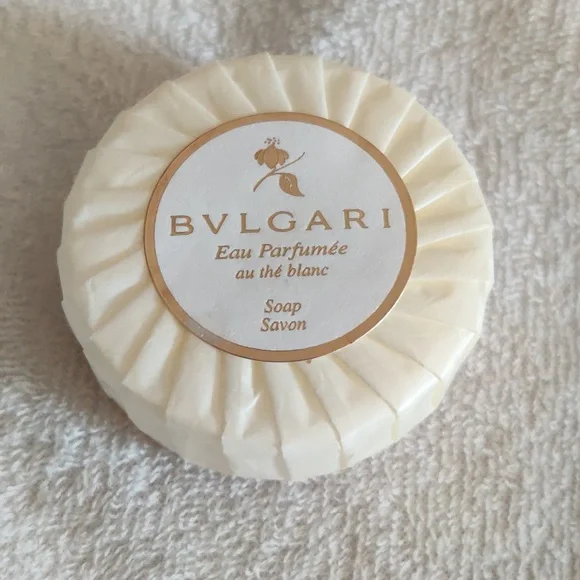 Handmade shell dish & soap - Picture 3 of 3